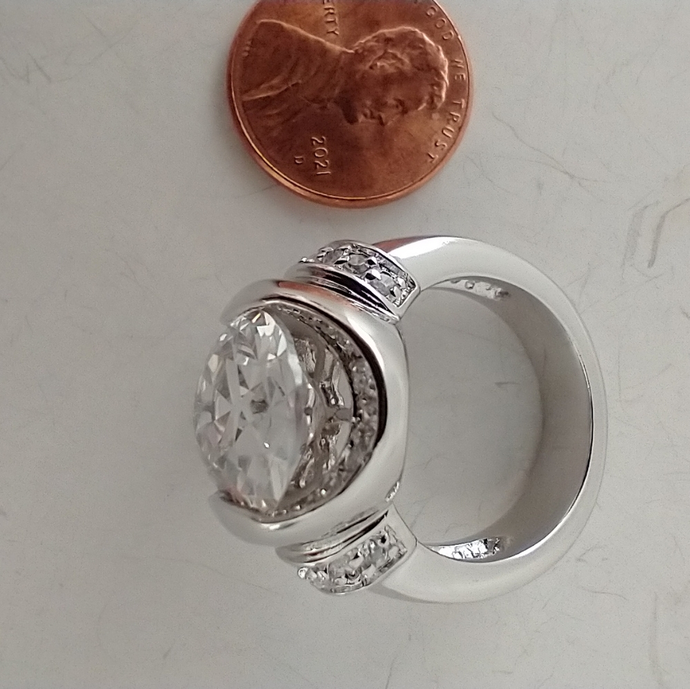 Huge CZ sterling silver ring ๐ - Picture 6 of 8